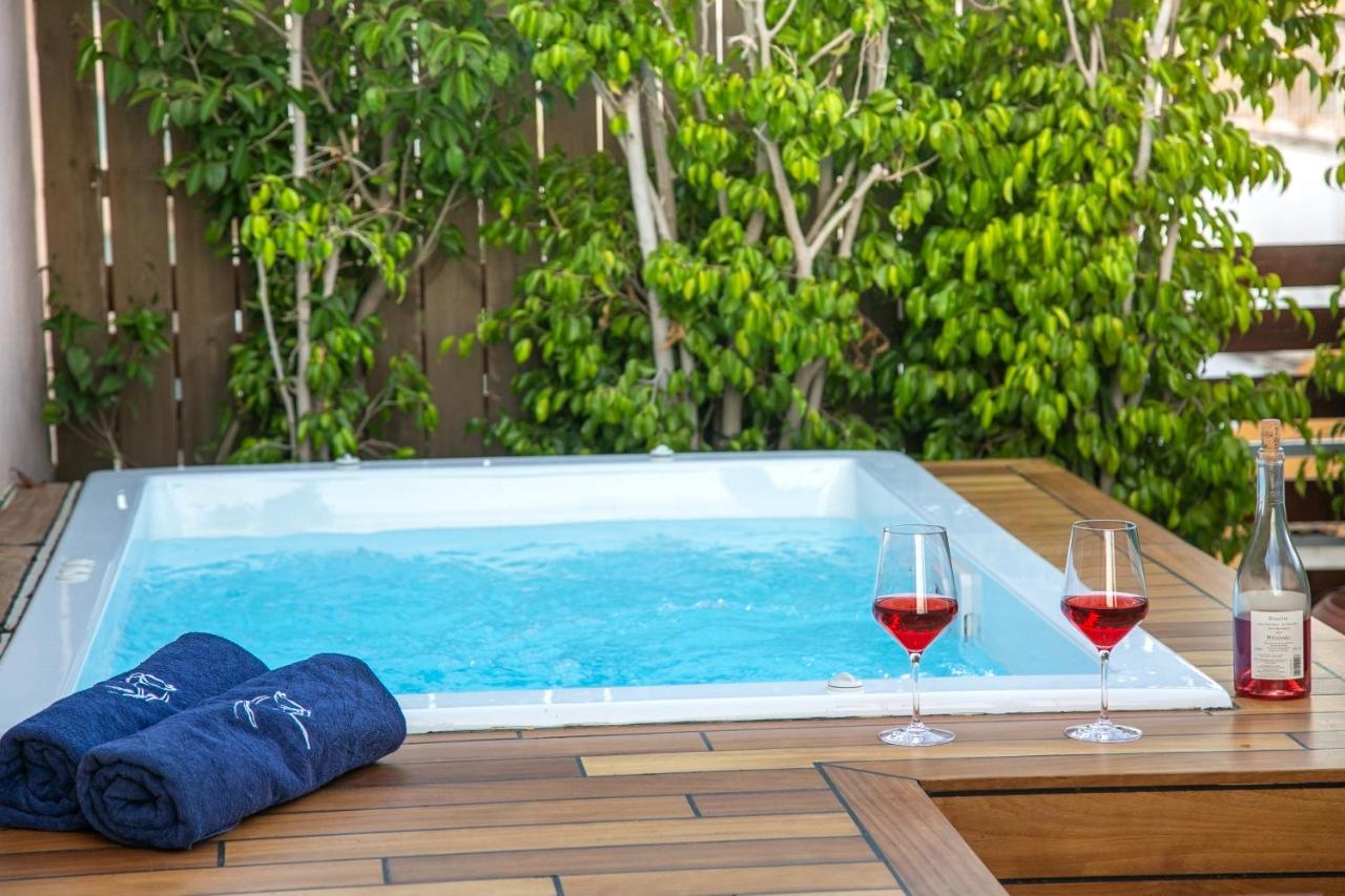 Beautiful Penthouse In Athens With Outside Jacuzzi Apartment ภายนอก รูปภาพ